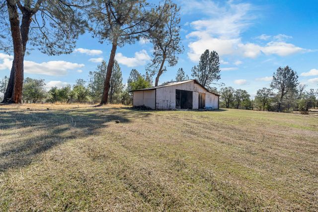 15557 Cloverdale Road, Anderson, CA 96007