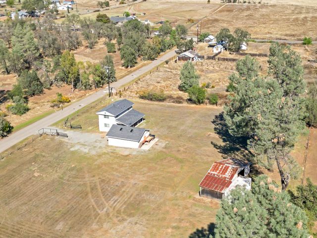 15557 Cloverdale Road, Anderson, CA 96007