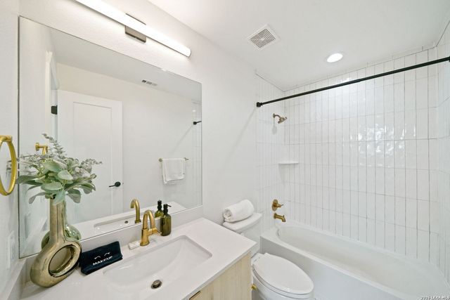 203 Paschal St Unit 104, San Antonio, TX 78212