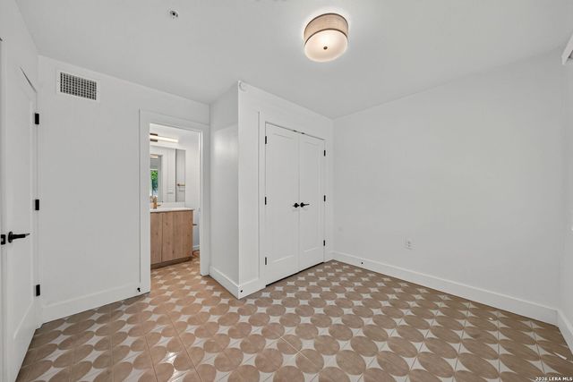 203 Paschal St Unit 104, San Antonio, TX 78212