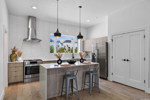 203 Paschal St Unit 104, San Antonio, TX 78212