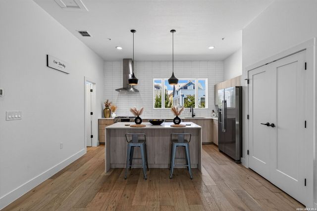 203 Paschal St Unit 104, San Antonio, TX 78212