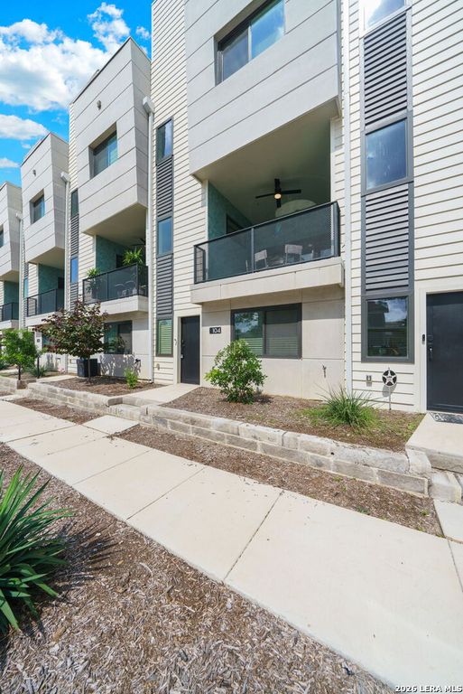 203 Paschal St Unit 104, San Antonio, TX 78212