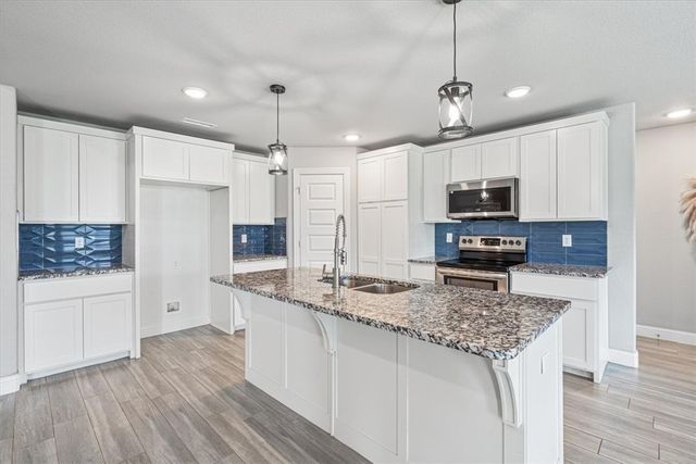 320 N Tacoma Street, Farmington, AR 72730
