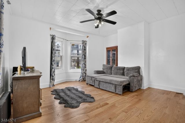141 Kearney St, Paterson City, NJ 07522