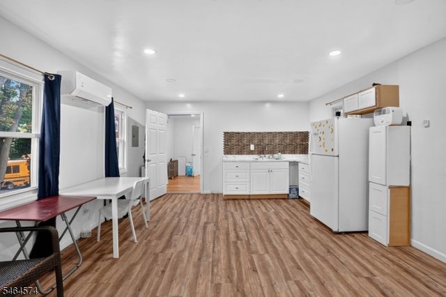 141 Kearney St, Paterson City, NJ 07522