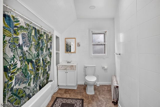 141 Kearney St, Paterson City, NJ 07522