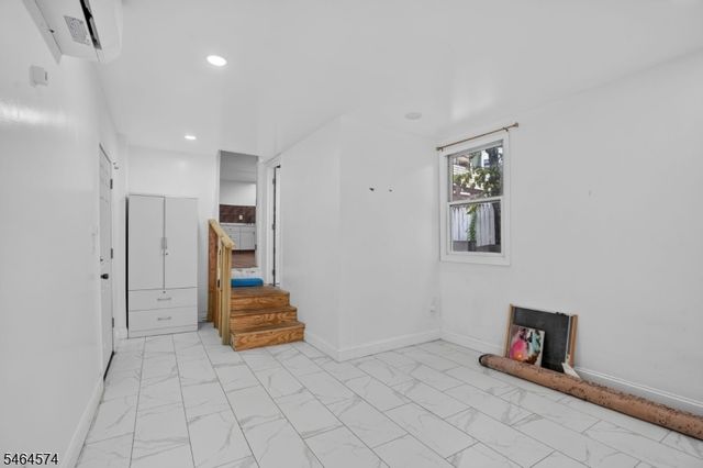 141 Kearney St, Paterson City, NJ 07522