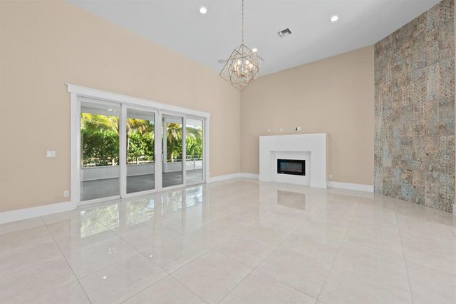 15503 Temple Boulevard, Loxahatchee, FL 33470