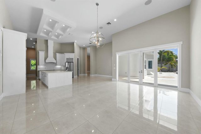 15503 Temple Boulevard, Loxahatchee, FL 33470
