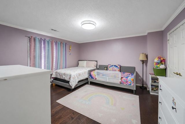 402 Lakeside Boulevard, Sugar Land, TX 77478