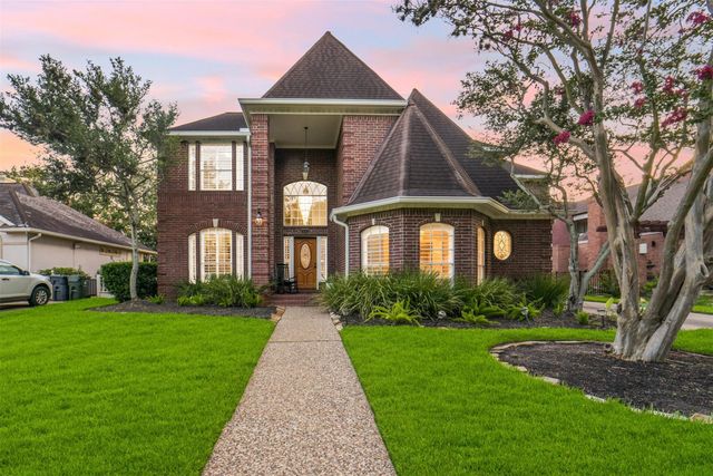 402 Lakeside Boulevard, Sugar Land, TX 77478