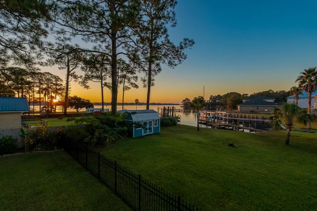 1725 Union Avenue, Niceville, FL 32578