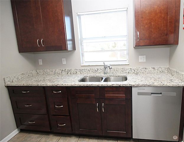 903 DISSTON AVENUE, Minneola, FL 34715