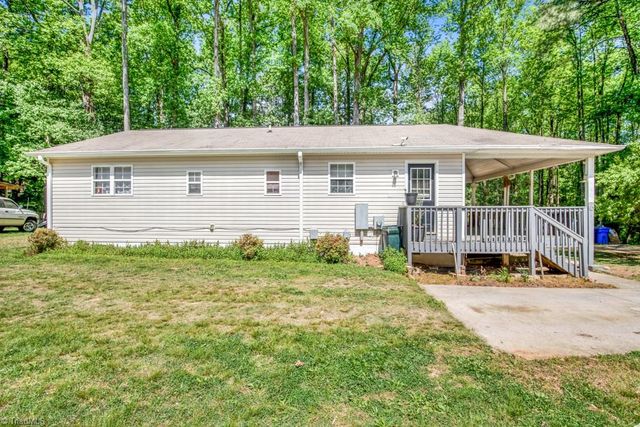 133 Pegg Avenue, Kernersville, NC 27284