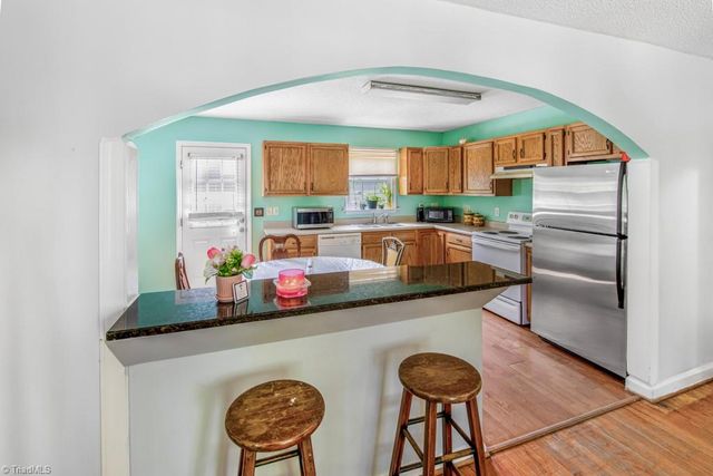 133 Pegg Avenue, Kernersville, NC 27284