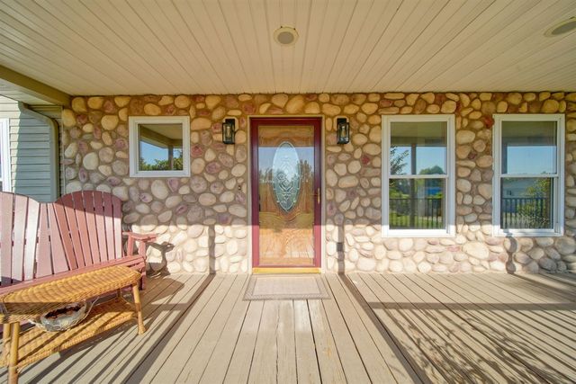 198 W Chicago Road, Coldwater, MI 49036