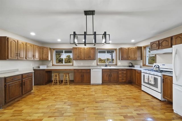 198 W Chicago Road, Coldwater, MI 49036