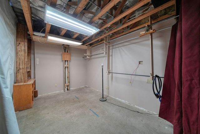 198 W Chicago Road, Coldwater, MI 49036