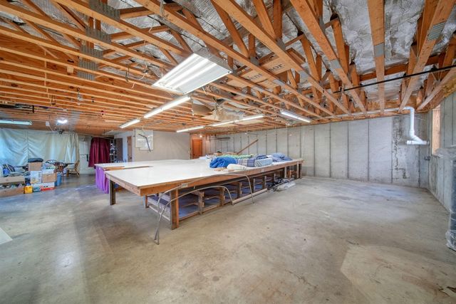 198 W Chicago Road, Coldwater, MI 49036