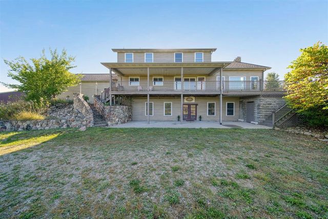 198 W Chicago Road, Coldwater, MI 49036