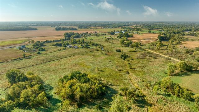 198 W Chicago Road, Coldwater, MI 49036