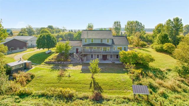 198 W Chicago Road, Coldwater, MI 49036