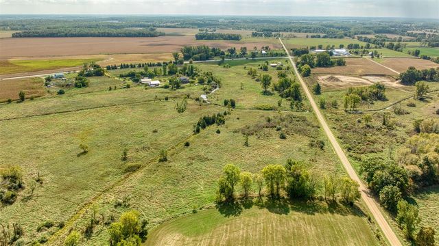 198 W Chicago Road, Coldwater, MI 49036