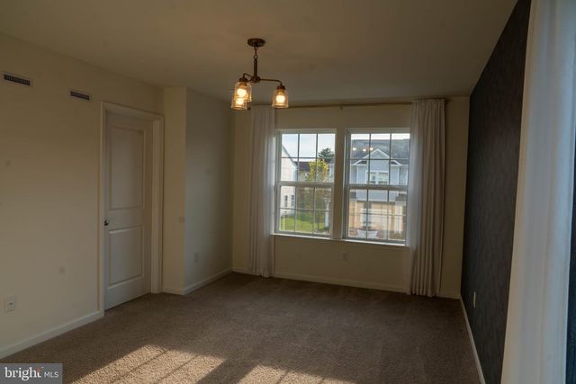 12 WHALER DR, Runnemede, NJ 08078