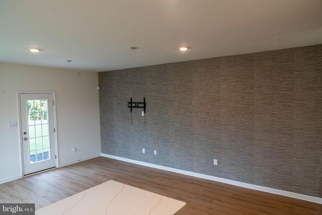 12 WHALER DR, Runnemede, NJ 08078