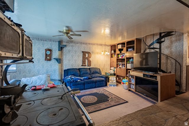 8730 S HARVARD PARK DR, Sandy, UT 84094