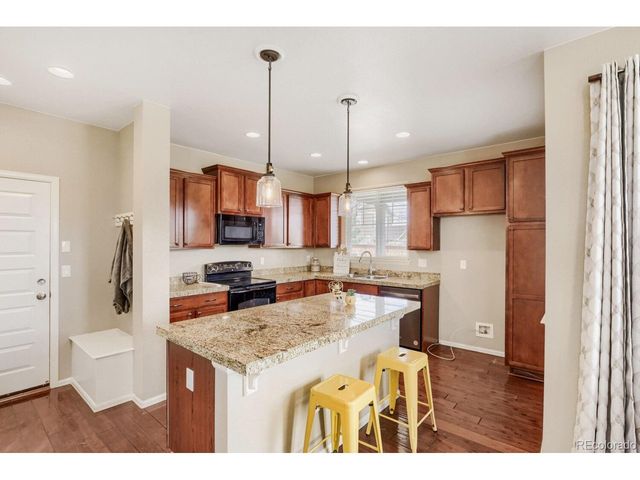 25283 E 2nd Ave, Aurora, CO 80018