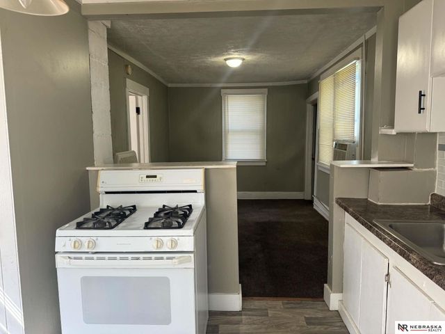 2540 Washington Street, Omaha, NE 68107