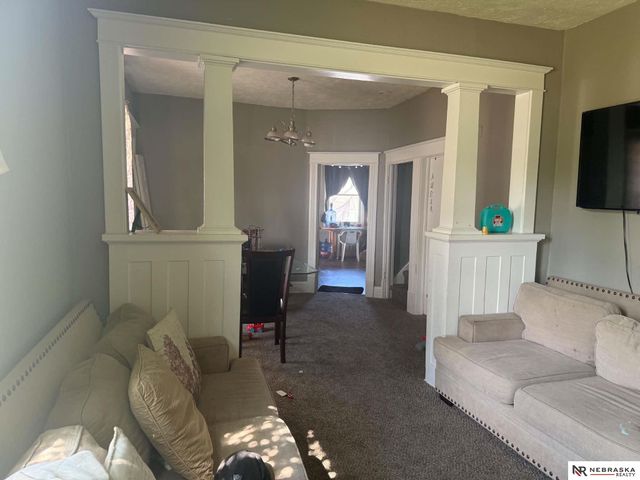 2540 Washington Street, Omaha, NE 68107