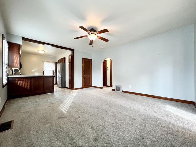 304 St Rose AVENUE, Fredonia, WI 53021