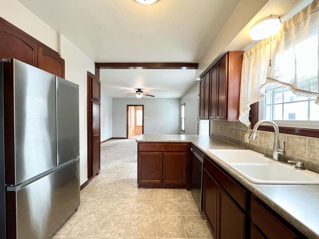 304 St Rose AVENUE, Fredonia, WI 53021