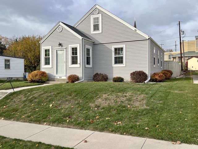 304 St Rose AVENUE, Fredonia, WI 53021