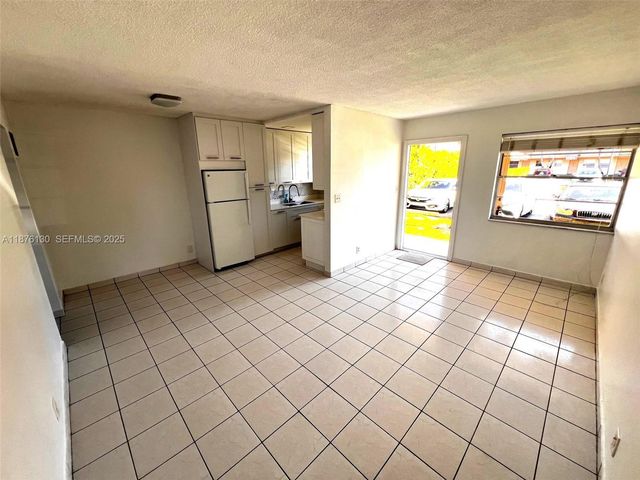 2145 Pierce Street 105, Hollywood, FL 33020