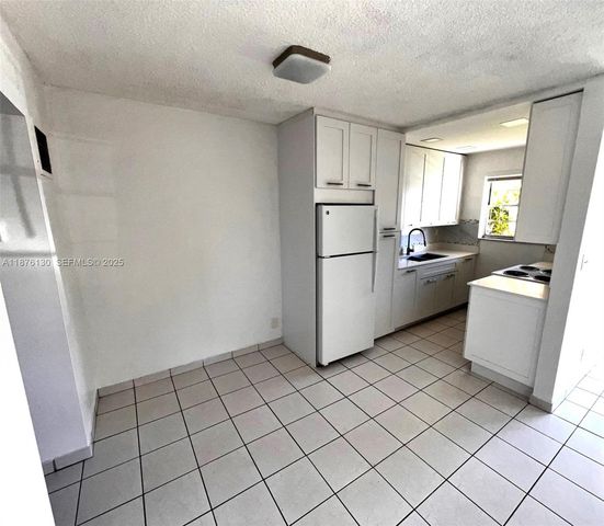 2145 Pierce Street 105, Hollywood, FL 33020