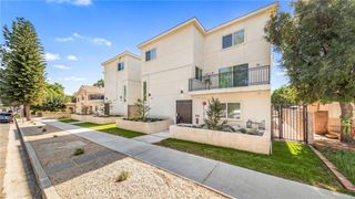 17158 Chatsworth Street 4, Granada Hills, CA 91344
