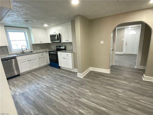 1013 Cambridge AVE, Portsmouth, VA 23707