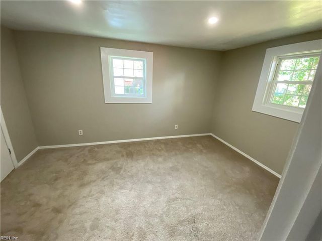 1013 Cambridge AVE, Portsmouth, VA 23707