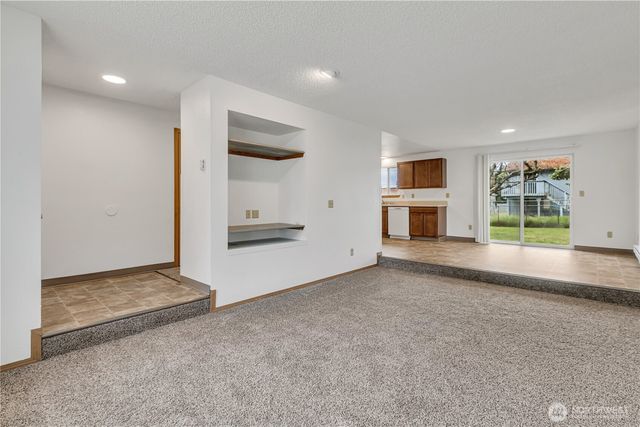 17319 8th Avenue Ct E, Spanaway, WA 98387