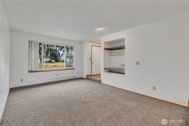 17319 8th Avenue Ct E, Spanaway, WA 98387