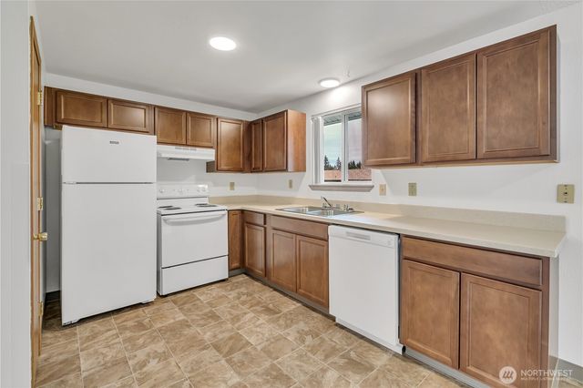 17319 8th Avenue Ct E, Spanaway, WA 98387