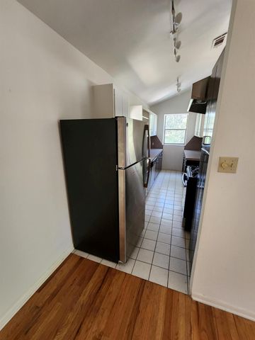 850 Forest View Drive, West Lake Hills, TX 78746