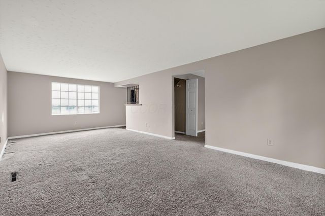 3691 Paris Boulevard, Westerville, OH 43081