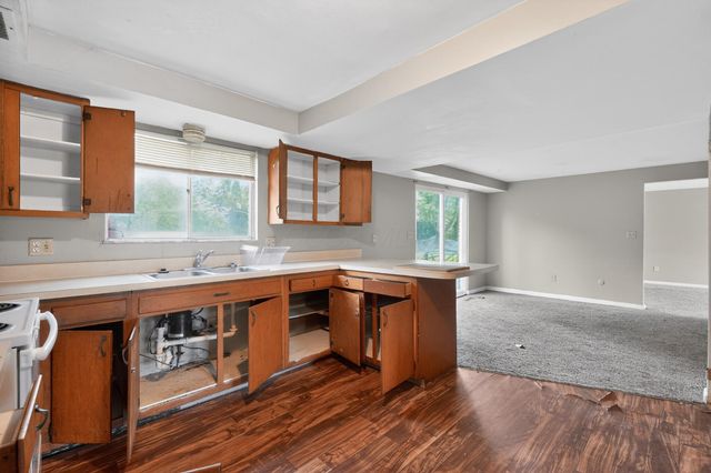 3691 Paris Boulevard, Westerville, OH 43081