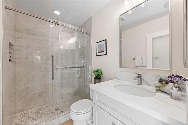 77 Canyoncrest, Irvine, CA 92603