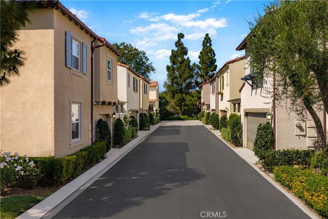77 Canyoncrest, Irvine, CA 92603